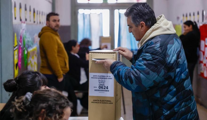 Elecciones bonaerenses: el oficialismo recibe un fuerte revés y se reaviva el debate por las reformas