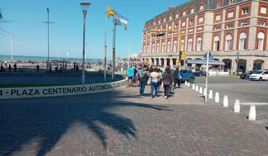 Mar del Plata: la mayoría de los vecinos no llega a fin de mes y recurre a créditos y ayudas familiares