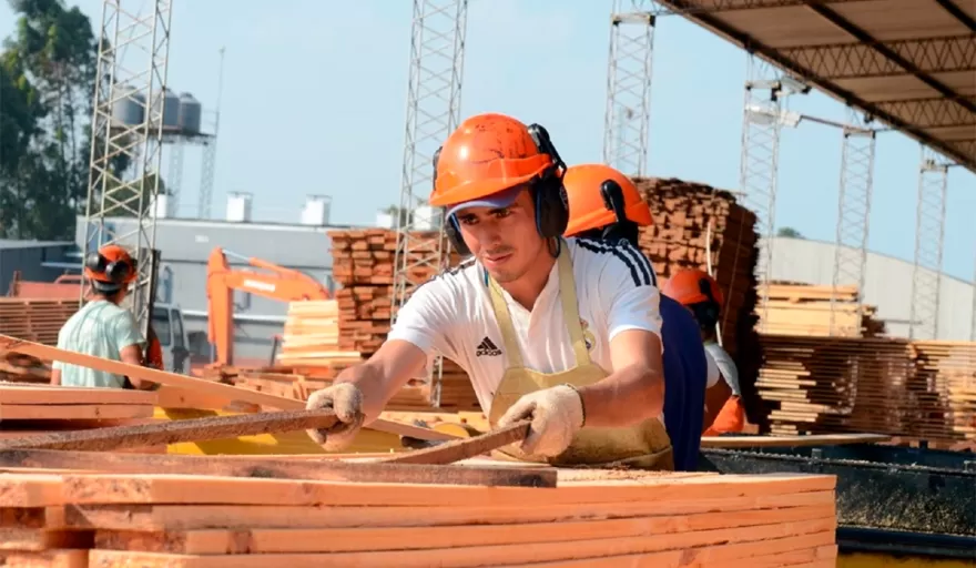 Los salarios volvieron a perder contra la inflaci&oacute;n en enero, con una excepci&oacute;n llamativa en el sector informal