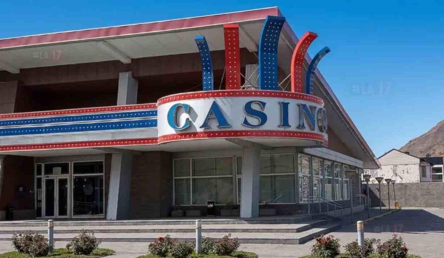 Crisis en el Casino de Esquel: ratifican 50 despidos y buscan pagar indemnizaciones reducidas