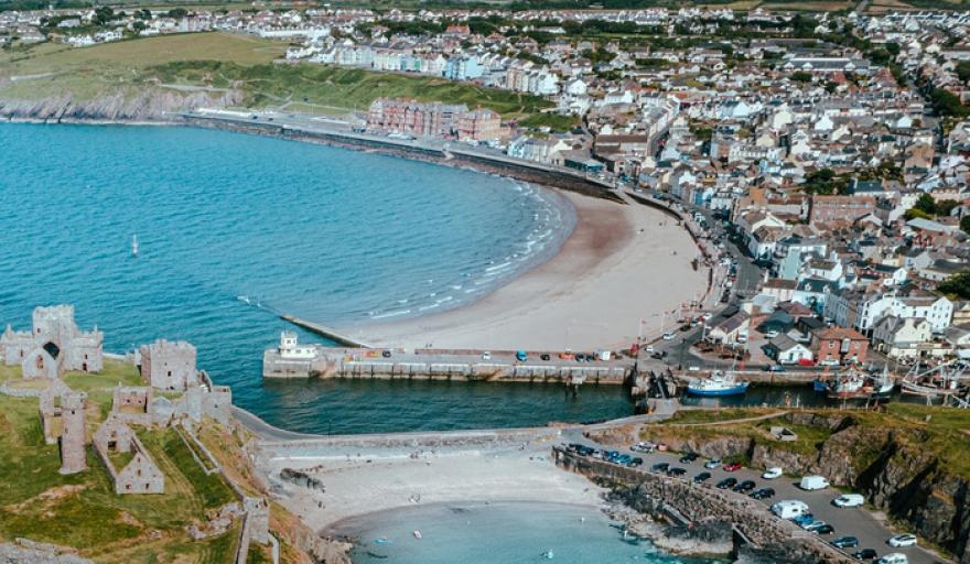 Caputo y su fortuna en la Isla de Man: entre el ajuste interno y los para&iacute;sos fiscales