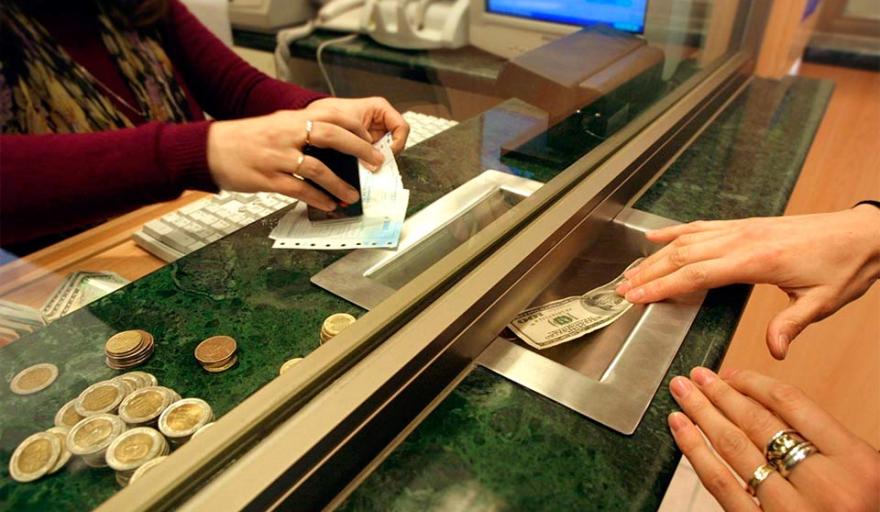 El Gobierno festeja la suba del empleo, pero el 84% de los nuevos puestos son informales