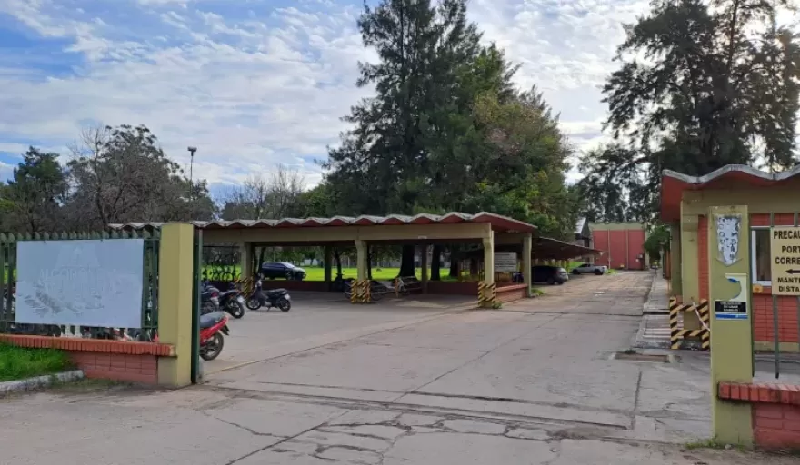 Crece la crisis en Algodonera Avellaneda: trabajadores sin sueldos, sin aportes y sin respuestas