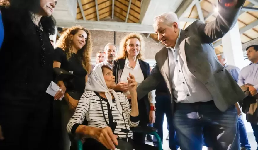 La CGT inaugur&oacute; una muestra sobre la resistencia obrera en la ex ESMA