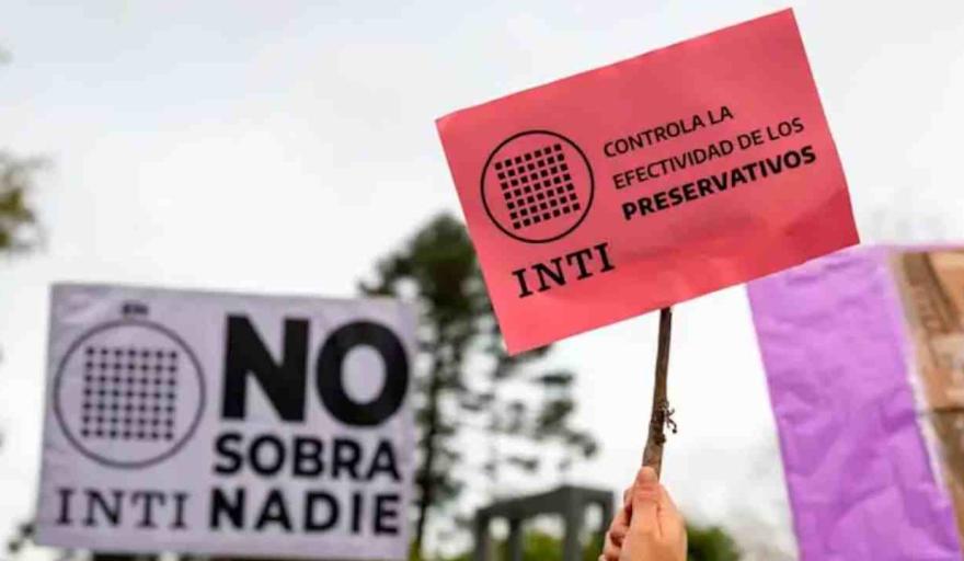 La construcci&oacute;n sigue en crisis: cay&oacute; 4,7% interanual en noviembre y no logra recuperar el desplome de 2024