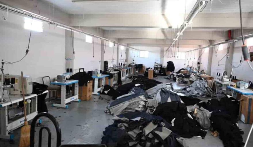 Rescatan a 18 personas explotadas en un taller textil clandestino de Monte Castro: hab&iacute;a siete menores