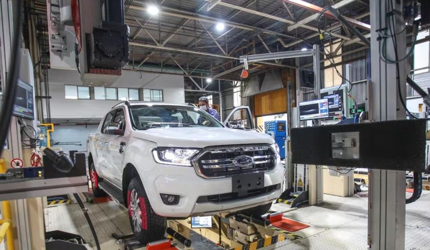 Ford reducir&aacute; la producci&oacute;n de la Ranger en General Pacheco por la ca&iacute;da de la demanda y crece la preocupaci&oacute;n por el empleo
