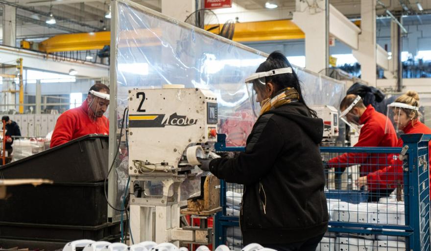 Fraude Laboral: Liliana SRL Condenada por Manipulación de Contratos en un Escándalo Laboral