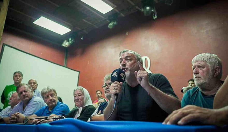 Escala el conflicto entre ATE y el Gobierno ante la advertencia de recortar salarios en febrero