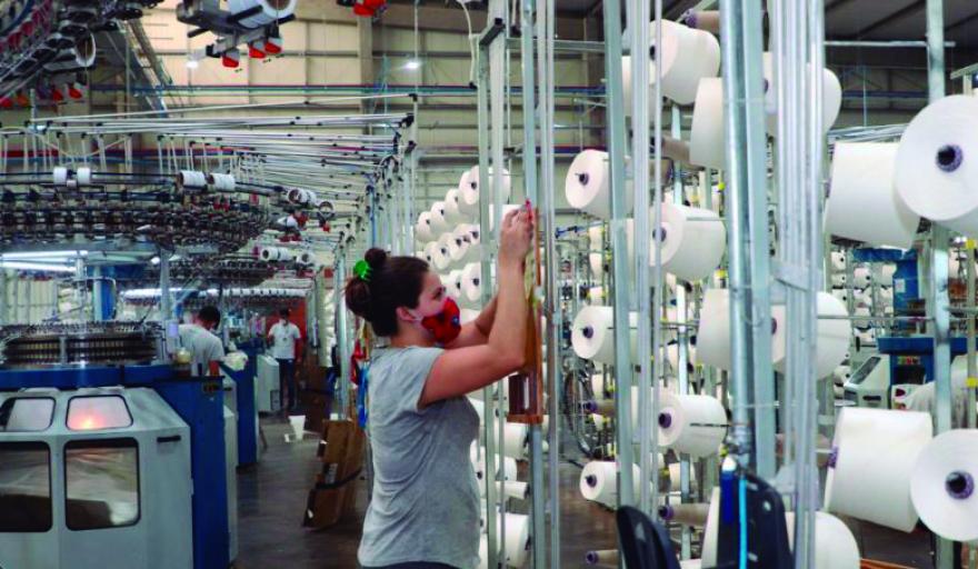 La industria textil se desploma: actividad en m&iacute;nimos hist&oacute;ricos y m&aacute;s de 20 mil empleos perdidos