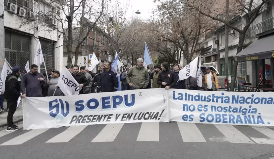 Pampa Energ&iacute;a cerr&oacute; la &uacute;nica planta de caucho sint&eacute;tico del pa&iacute;s y dej&oacute; a 200 trabajadores afectados