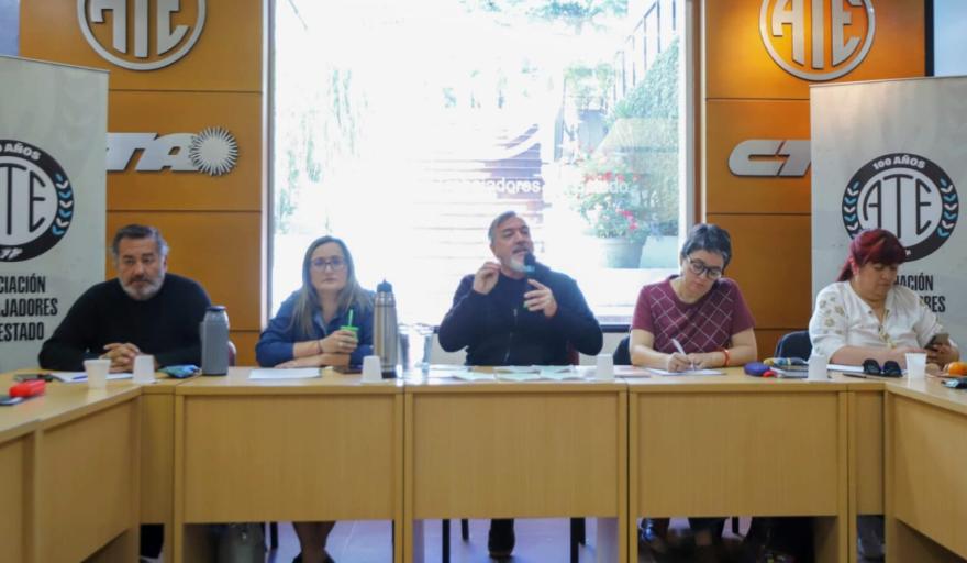 ATE declaró el Estado de Alerta y llamó a los estatales a votar contra Milei el 26 de octubre: “La situación es insostenible”