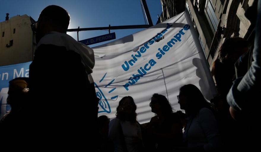 Paro Nacional en Universidades: Gremios Docentes Rechazan Aumento Salarial y Anuncian Nuevas Medidas de Fuerza