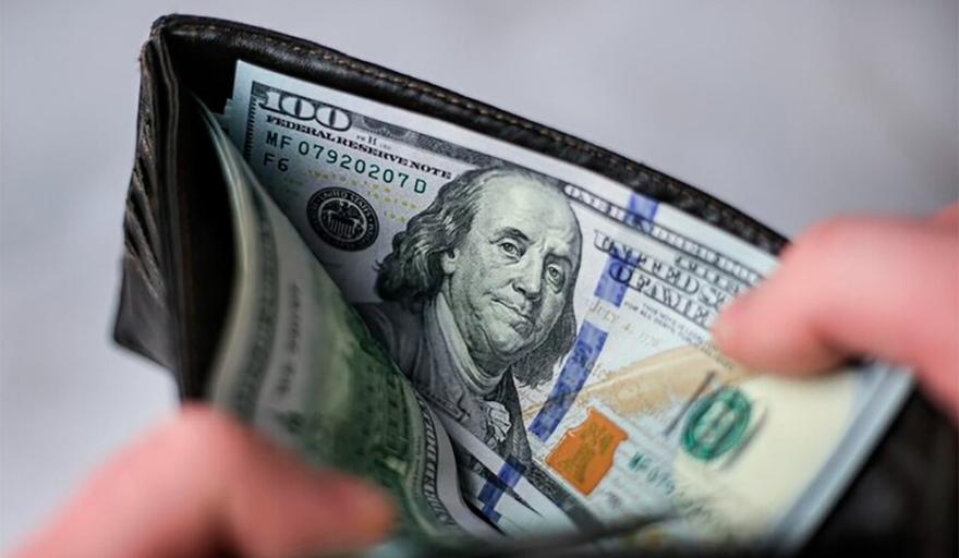 Salario promedio en Argentina cae a mínimos históricos: el país con el sueldo pretendido más bajo de la región
