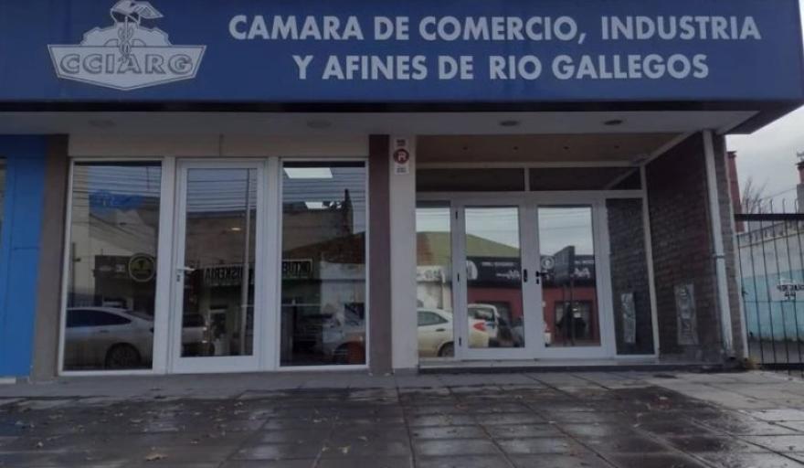 La crisis golpea al comercio santacruce&ntilde;o: m&aacute;s de 150 locales bajaron sus persianas en R&iacute;o Gallegos durante 2025