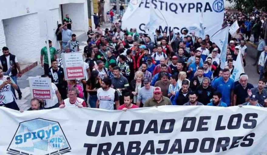 Paralización sin aviso: fuerte denuncia sindical contra Petroquímica Río Tercero