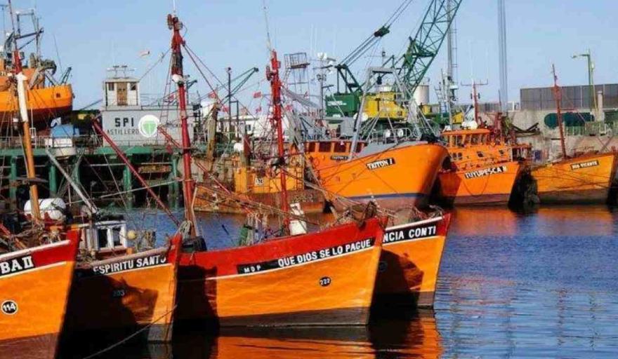 Sindicatos navales rechazan ajuste salarial impulsado por empresarios pesqueros y exigen una mesa tripartita