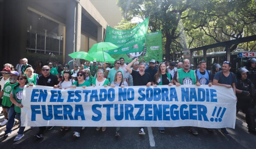 ATE exigió a los gobernadores que “no sean cómplices del ajuste nacional” y advirtió que “lo peor está por venir”