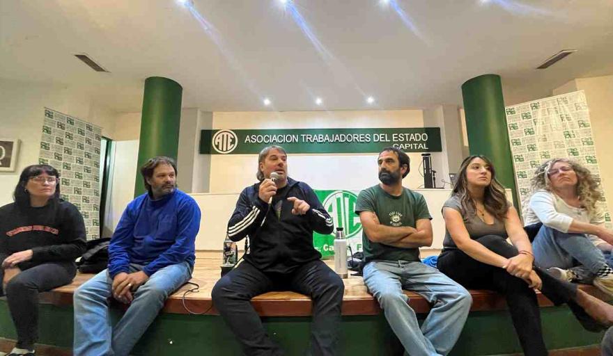 ATE lanza un paro nacional y Catalano advierte: &ldquo;Quieren que desaparezca la organizaci&oacute;n sindical&rdquo;