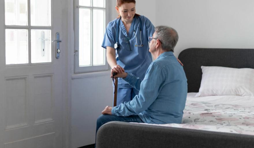 Trabajadoras de casas particulares: oficializan subas del 1,5% en febrero y marzo y un bono de hasta $20 mil