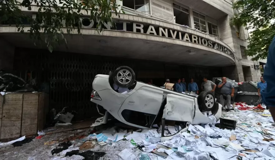 UTA, entre la crisis interna y el desaf&iacute;o del paro general: &iquest;quiere y puede parar?