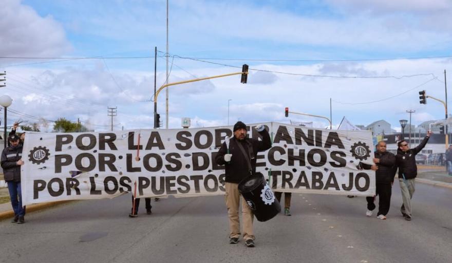 Escala la crisis industrial: 140 operarios metal&uacute;rgicos ocupan Aires del Sur ante el temor de un cierre