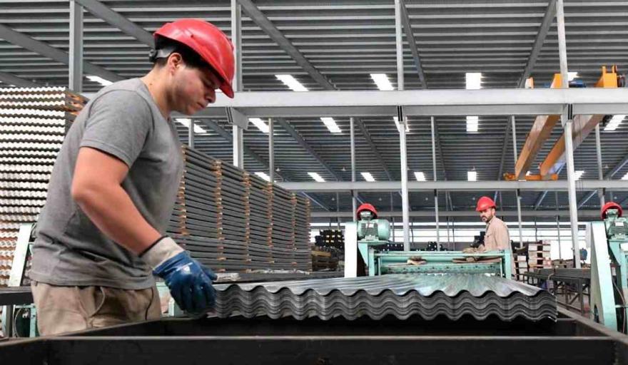 Industriales metalúrgicos alertan por la apertura de importaciones y advierten sobre pérdida de empleo