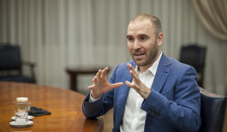 Martín Guzmán advirtió que el Gobierno usa la deuda como “ancla antiinflacionaria” sin generar prosperidad