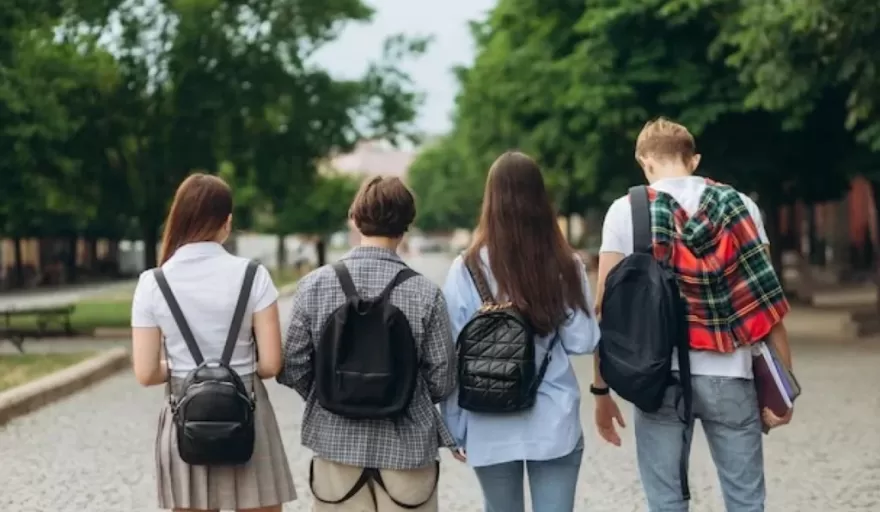 M&aacute;s de la mitad de los adolescentes argentinos no logra imaginar su futuro laboral