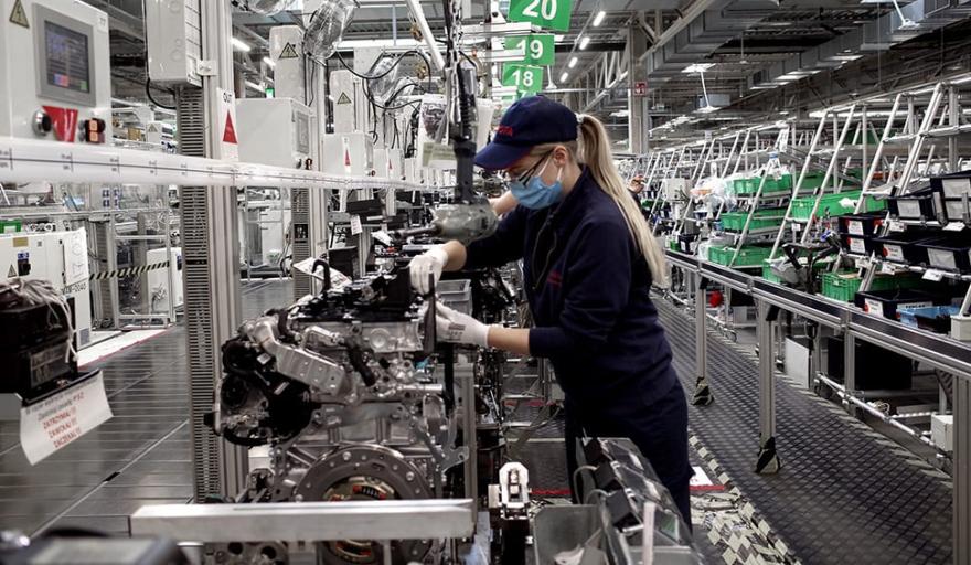 La UIA alert&oacute; sobre el deterioro industrial: cuatro de cada diez empresas registraron ca&iacute;das en producci&oacute;n y ventas