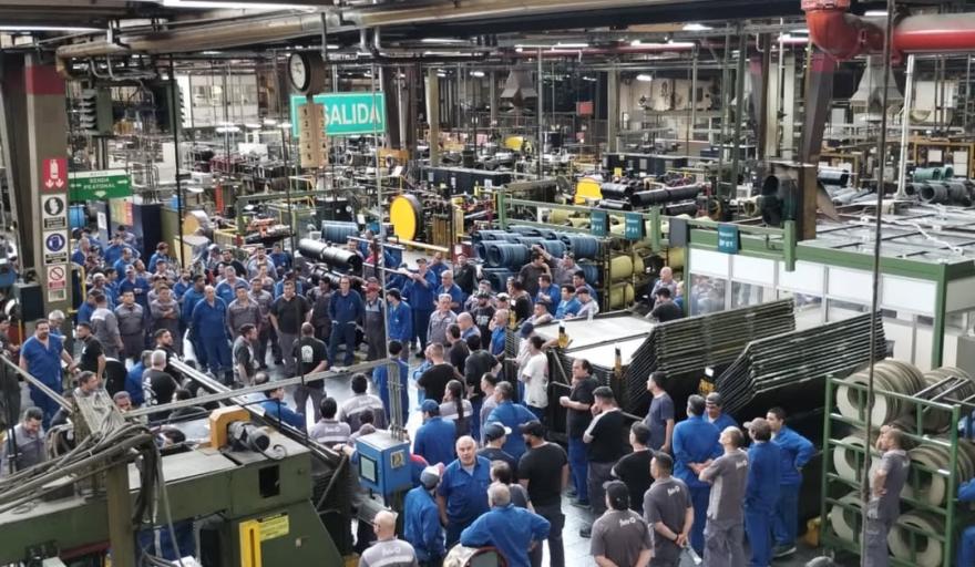 FATE asegura que perdi&oacute; el 70% de su personal y advierte que no puede reanudar la producci&oacute;n