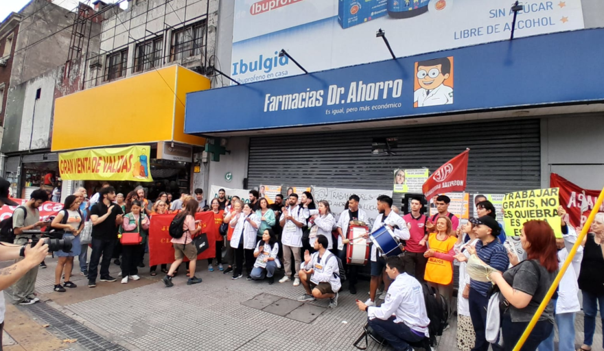 Crisis en Farmacias Dr. Ahorro: cerraron todas las sucursales y 240 trabajadores esperan cobrar sus salarios