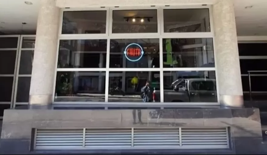 Tras una d&eacute;cada de actividad, Fruta Store anunci&oacute; su cierre en Salta golpeada por la crisis del sector textil