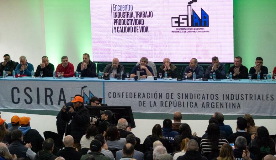 La industria en alerta: m&aacute;s de 600 referentes se reunieron y los sindicatos advirtieron por empleo, salarios e importaciones