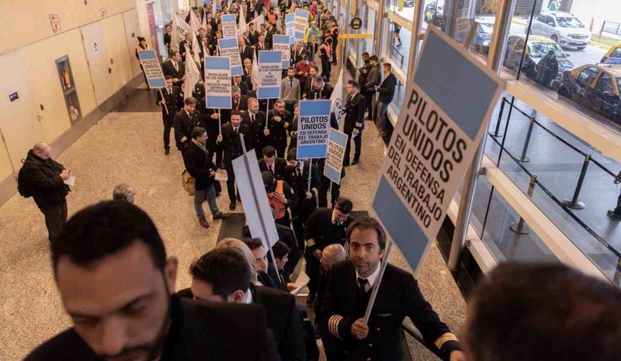 Paro nacional de pilotos el 19 de julio: APLA alerta por riesgos a la seguridad aérea