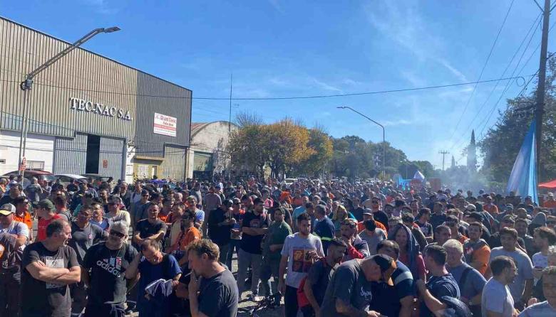 La UOM cerr&oacute; la paritaria sider&uacute;rgica, pero Villa Constituci&oacute;n rechaz&oacute; el acuerdo y prepara protestas