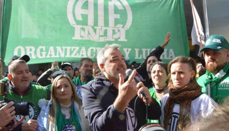 ATE anunció un paro nacional de estatales atado al debate en el Senado sobre los decretos de Milei