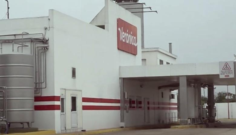 Crisis en L&aacute;cteos Ver&oacute;nica: trabajadores denuncian suspensiones, salarios m&iacute;nimos y telegramas para no presentarse a trabajar