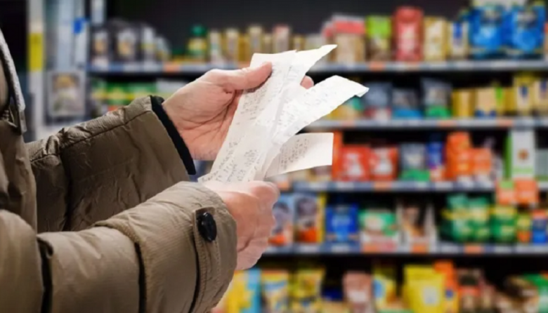 Una familia necesitó casi $1,2 millones en septiembre para no ser pobre, según datos del INDEC