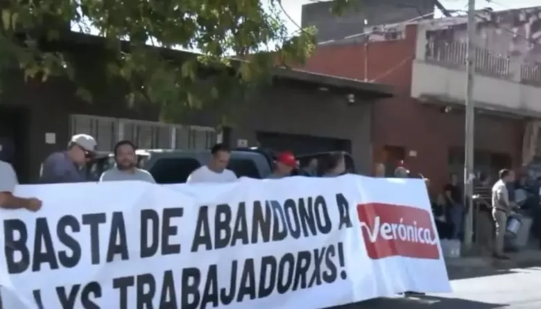 L&aacute;cteos Ver&oacute;nica, al borde de la quiebra: casi $16.000 millones de deuda y trabajadores sin cobrar
