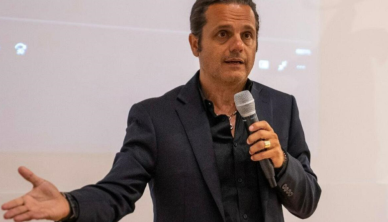 Farmac&eacute;uticos denuncian al Gobierno por habilitar la venta online de medicamentos con receta