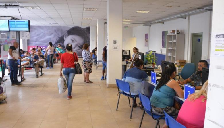 ANSES oficializ&oacute; un aumento del 2,85% en las Asignaciones Familiares desde febrero y elev&oacute; el tope de ingresos