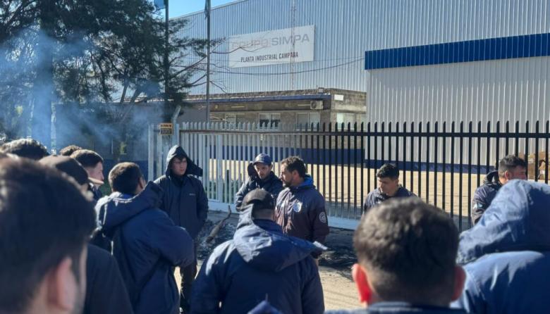 Diputados mileístas bloquearon un repudio al cierre de KTM en Campana
