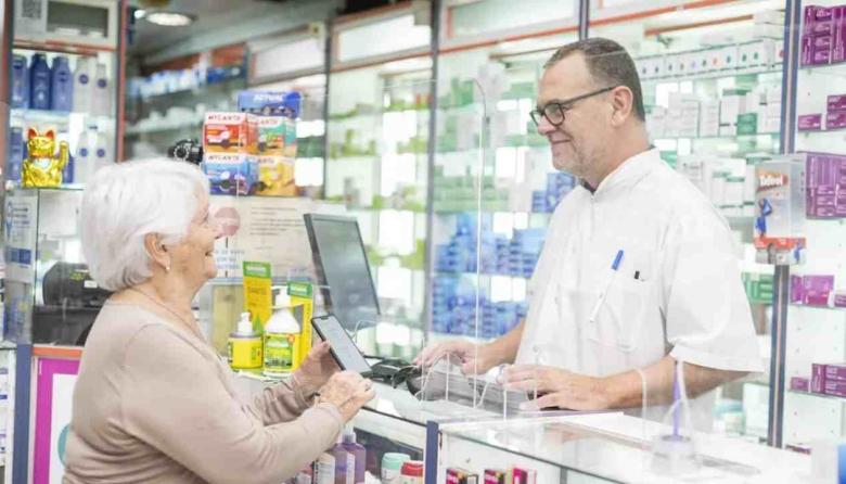 Farmac&eacute;uticos alertan sobre la desregulaci&oacute;n y reivindican su rol sanitario frente al plan oficial