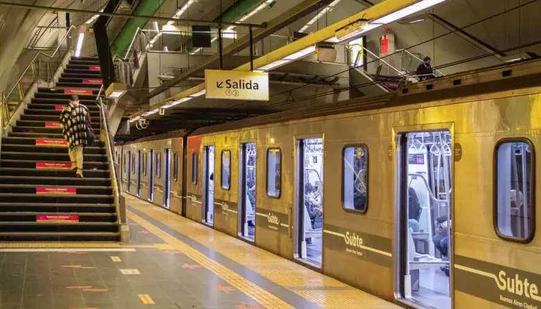 Escala el conflicto en el subte: denuncian criminalizaci&oacute;n sindical tras imputaci&oacute;n por &ldquo;asociaci&oacute;n il&iacute;cita&rdquo;