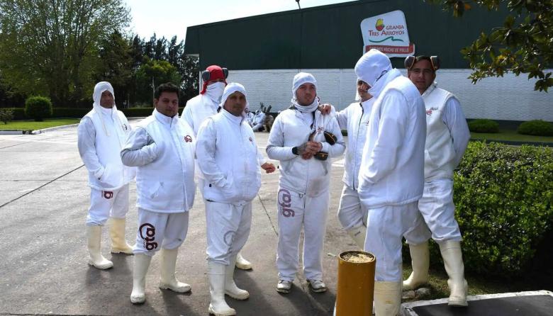 Granja Tres Arroyos: los gremios rechazaron despidos con indemnizaci&oacute;n reducida y reclamaron la vuelta de los trabajadores