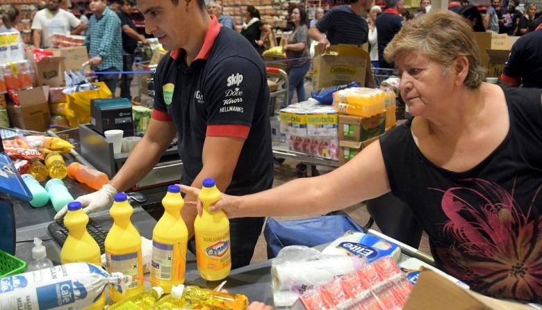 Endeudamiento en alza: se cuadruplic&oacute; la morosidad de los cr&eacute;ditos familiares en un a&ntilde;o
