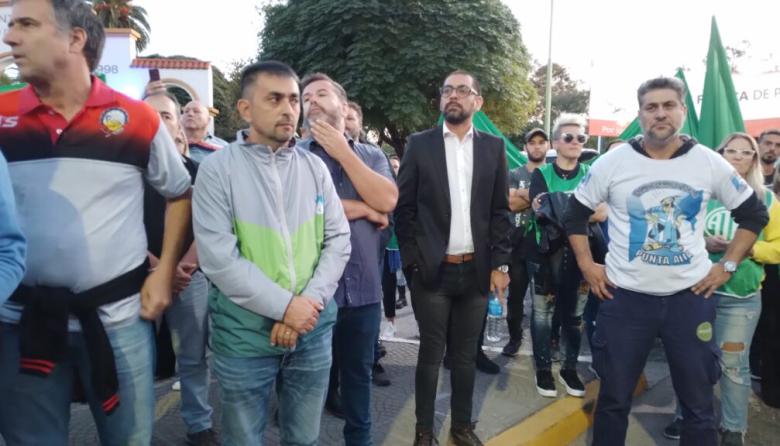 Rodrigo Aristimuño acompañó la marcha de ATE contra el ajuste en IOSFA: “En Rosales hay 35 mil afiliados que necesitan respuestas”