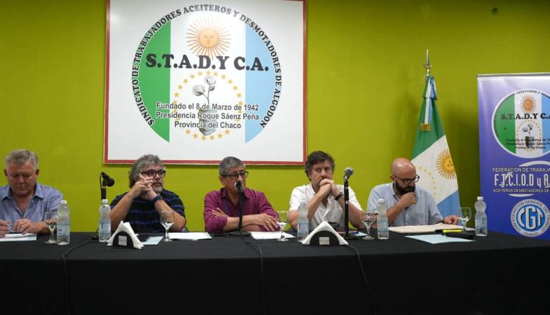 Aceiteros y desmotadores advierten con medidas de fuerza y reclaman un salario m&iacute;nimo de $2,7 millones