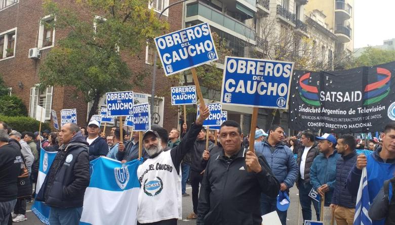Cruce sindical en el sector del caucho: SOCAYA denuncia una &ldquo;maniobra extorsiva&rdquo; del SUTNA y advierte a empresas